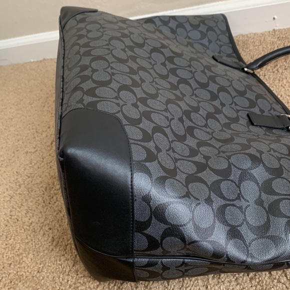 Coach - Picture 11 of 15